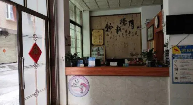Yulin Zhicheng Inn (Hongjin Agricultural and Sideline Products Wholesale Market), Prenota Hotel Hotel a Yulin con parcheggio, Parcheggio