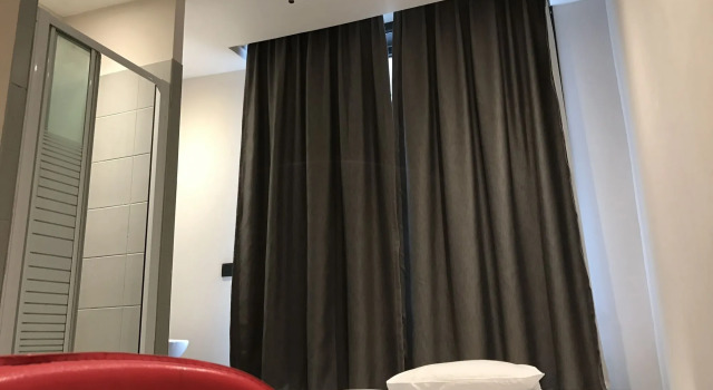 Royal Hotel, Забронировать Отель Отели Брюссельского столичного региона по системе «всё включено», рядом с Национальный Банк Бельгии, Всё включено