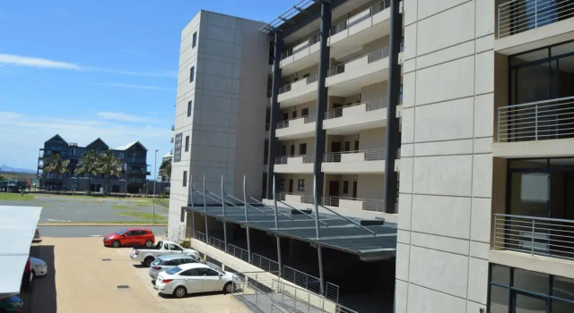 2 Sleeper with King Bed at Point Waterfront