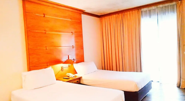 Двухместный номер Deluxe с балконом и с видом на сад Sutra Beach Resort, Terengganu