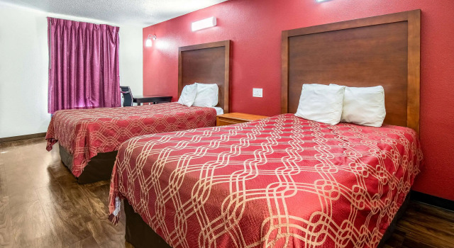 Четырёхместный номер Standard Econo Lodge Knoxville West - Turkey Creek