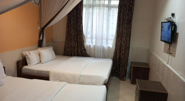 Fourth Parklands Guest House & Conference