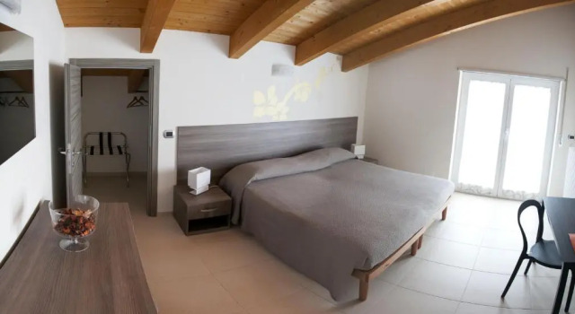 Camera doppia Deluxe con balcone B&B Alba in Langhe