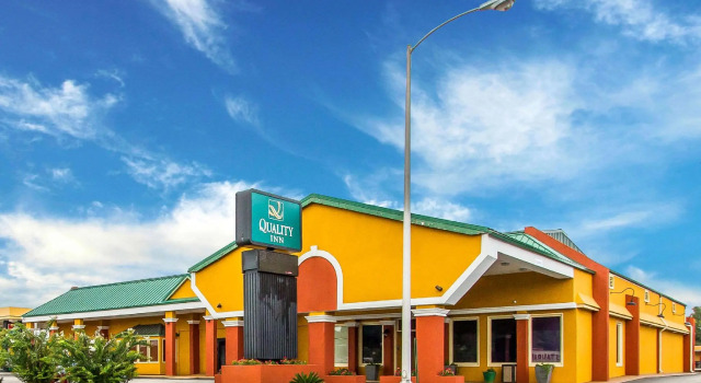 Motel 6 Opelika, AL
