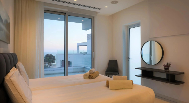 Sea Pearl Beachfront Villas - Breeze
