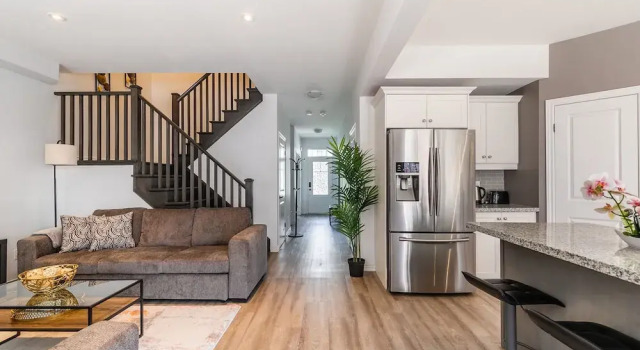 Номер Luxury GLOBALSTAY. Waterfront 5BR Townhouse. Private HOT TUB, Gym, Sauna