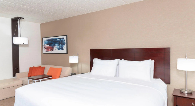 Двухместный номер Standard Delta Hotels by Marriott Kalamazoo Conference Center