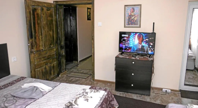 Guest house Medina, Boek Pension Hotels in Iron Gate met parkeren, Parkeren