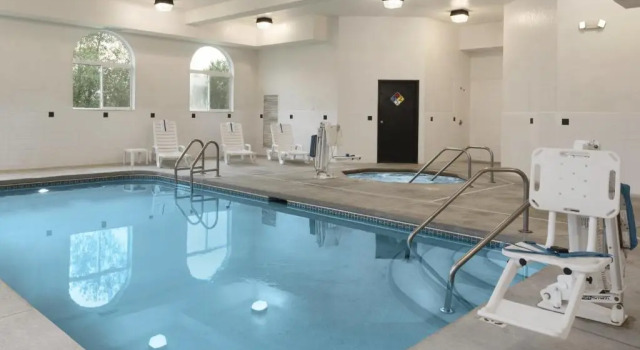 Номер Standard Country Inn & Suites by Radisson, Cedar Rapids Airport, IA