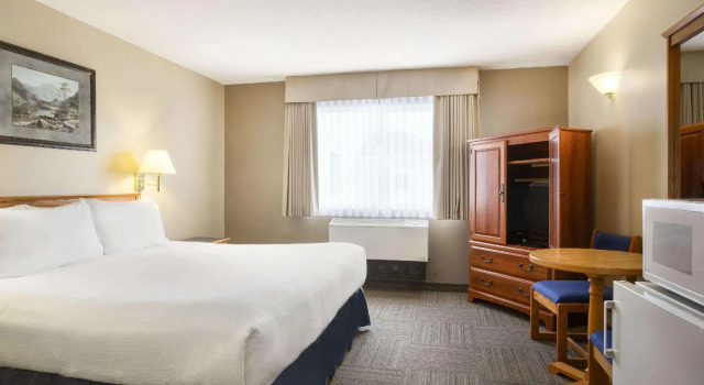 Двухместный номер Standard Days Inn by Wyndham Hinton