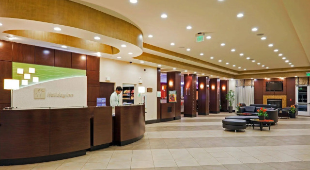 Holiday Inn Hotel & Suites Waco Northwest, Rezerwuj Hotel Hotele w Waco z parkingiem, Parking