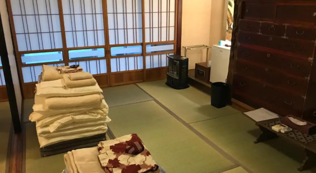 Кровать в общем номере (женский номер) Travelers Wharf Shichigahama