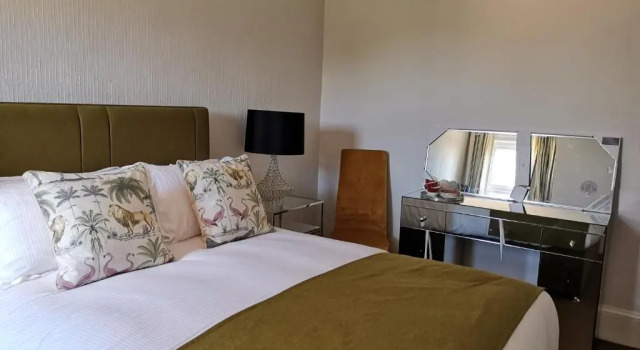 The Lazy Lion, Boek Hotel Hotels in Hampshire met parkeren, Parkeren
