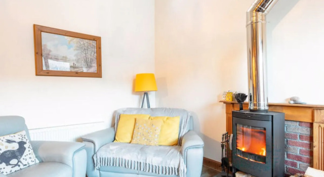 Deveron Valley Cottages 34814, Prenota Hotel Aberchirder 