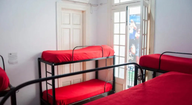 Кровать в общем номере Ideal Social Hostel