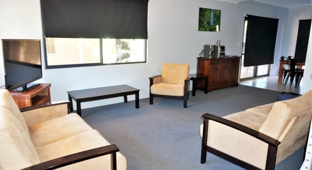 Ningaloo Breeze Villa 2