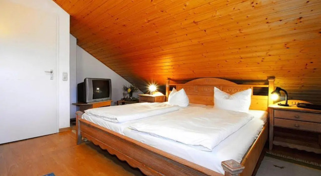 Urlauberdorf Urlauberdorf 49d, Забронировать Отель Отели Больтенхаген 4 звезды, 4*