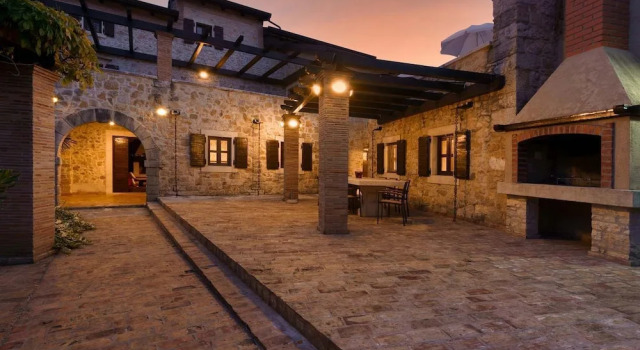 Villa Magnolia, Buchen Sie Villa Villen in Crklada, Villa