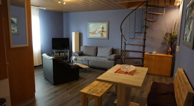 Standard- familie over to etager værelse med haveudsigt Waldhotel Weitblick