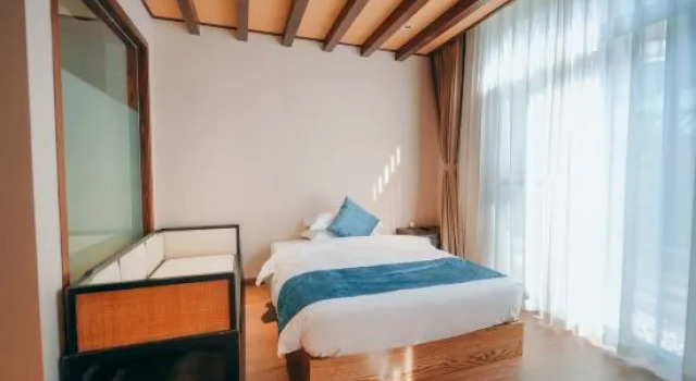 Люкс Yangzhou Tangcheng Shuiyun Resort Hotel