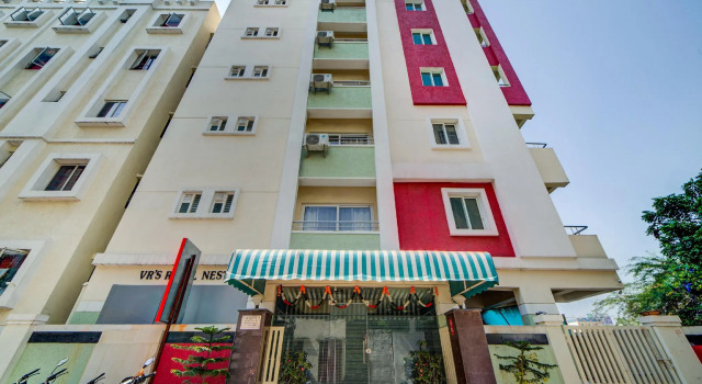 OYO 6749 The Royal Nest, Rezerwuj Hotel Hyderabad 