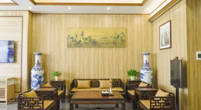 Fangcheng Port Zhenru Hotel, Buchen Sie Hotel Fangchenggang Guangxi