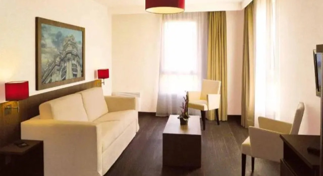 Апартаменты Standard Residhome Paris-Guyancourt