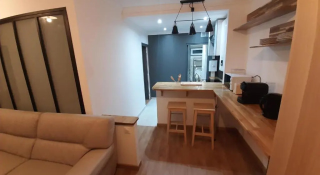 Апартаменты Appartement 2 pièces, proche RER, Bus et chateau