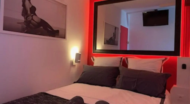 Cap d'Agde Naturiste port nature 869, Rezervovat Hotel Hotely v Cap d'Agde s parkováním, Parkování