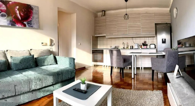 Sunkissed apartment, Buchen Sie Ferienwohnung Belgrad Zentralserbien