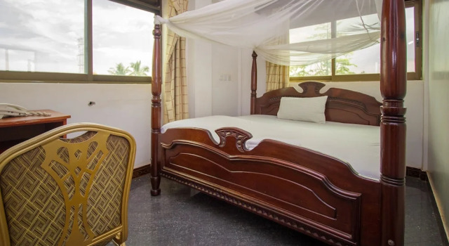 Одноместный номер Standard Minister's Village Hotel