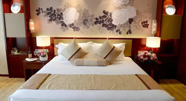 America's Best Rixin International Hotel, Book Hotel Hoteller i Yiwu med pool, Swimmingpool