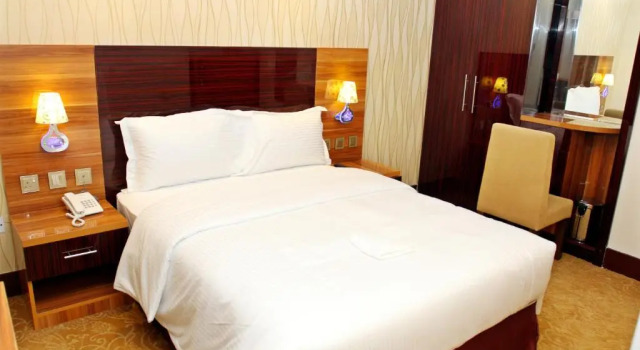 Номер Deluxe Fal Hotel L.L.C
