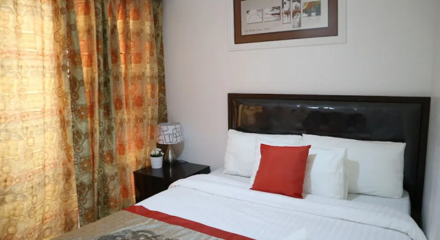 Студия Deluxe Sea Pearl Manila Suites