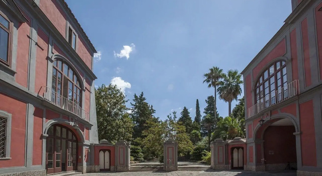Palazzo Caracciolo