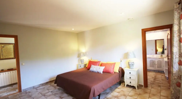 Private & Luxurious Villa With Pool - Lots of Space & Short Walk to the Sea