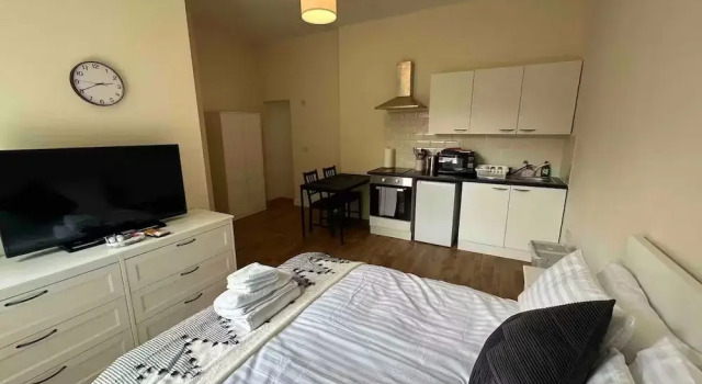 Апартаменты Executive Arbourfield Lodge