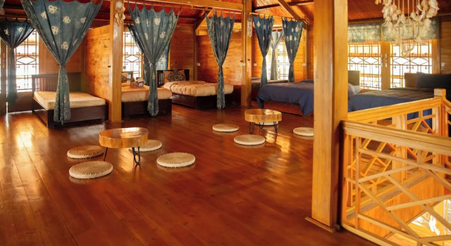 Кровать в общем номере с видом на горы Khen Mong Nature Hotel