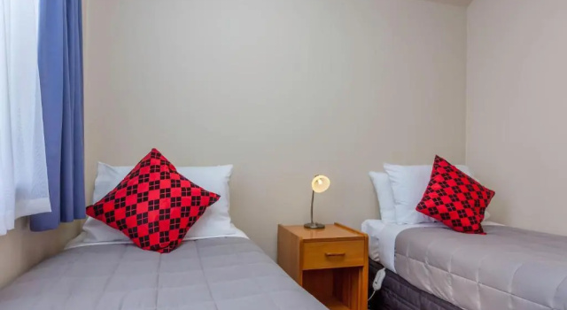 Апартаменты с 2 комнатами Deans Bush Motel