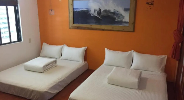Четырёхместный номер Standard Donghe surf shop & Hostel