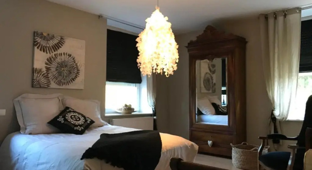 LA MAISON D INÈS - Chambres d Hôtes de Charme -, Varaa Hotelli Baccarat 