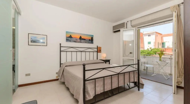 Marina DAgrò Residence, Забронировать Отель Санта-Тереза-ди-Рива Сицилия