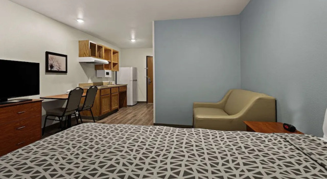 Люкс Woodspring Suites