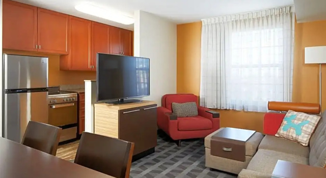 Четырёхместный люкс с 2 комнатами TownePlace Suites by Marriott Ontario Airport