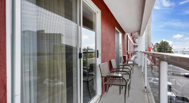 Двухместный номер Standard с балконом Best Western Plus City Center