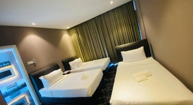 Апартаменты Stirling Suites Hotel &  Serviced Apartment