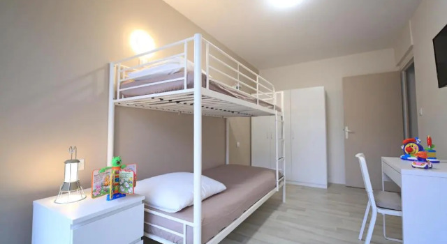 Appartement de 57m2 vue sur mer et plage, Varaa Huoneisto  