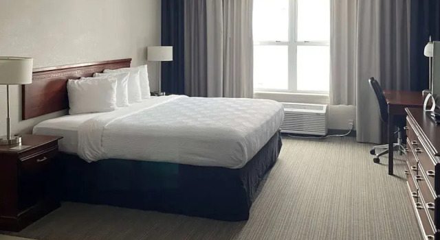 Двухместный люкс Country Inn & Suites by Radisson, Houghton, MI