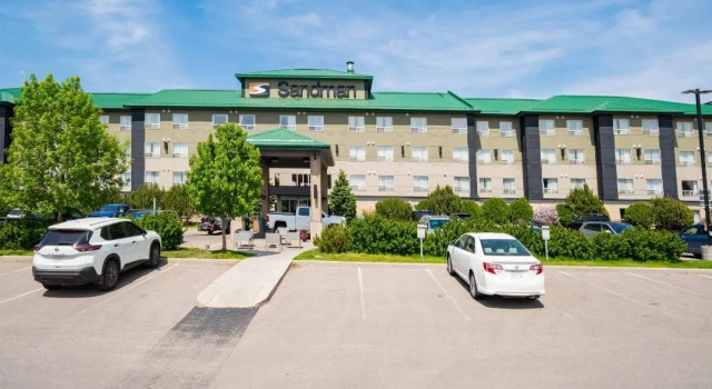 Sandman Hotel Calgary Airport, Varaa Hotelli Hotellit Calgary Region pysäköinnillä, Pysäköinti