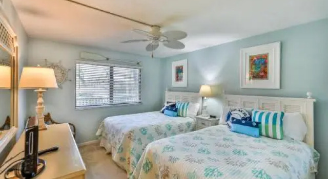 Compass Point 221